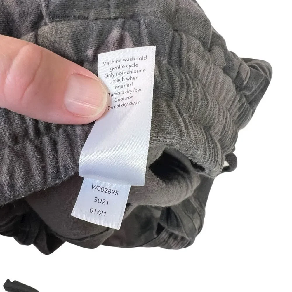 Sz 20 ATHLETA BLACK OLIVE CAMO ELASTIC WAIST STRETCHY FARALLON SHORTS - Picture 14 of 16